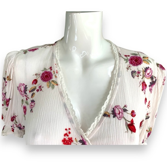 AMERICAN RAG FLORAL PRINT RUFFLE TRIN TOP. WOMEN’S SIZE LARGE - Picture 5 of 7